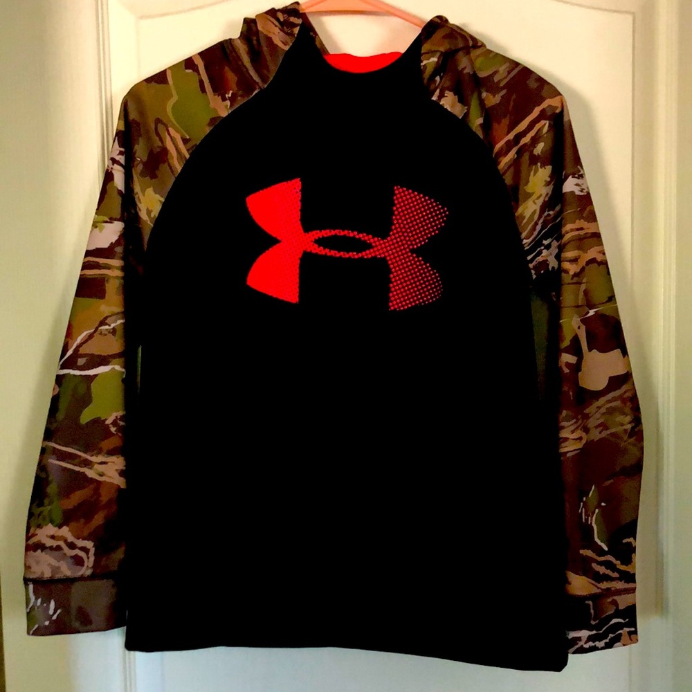 Under armour camo hoodie